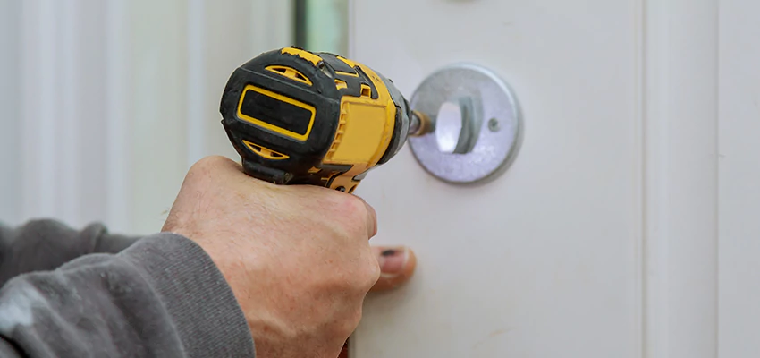 Street Locksmith For Smart Lock Repair in Diamond Bar, CA